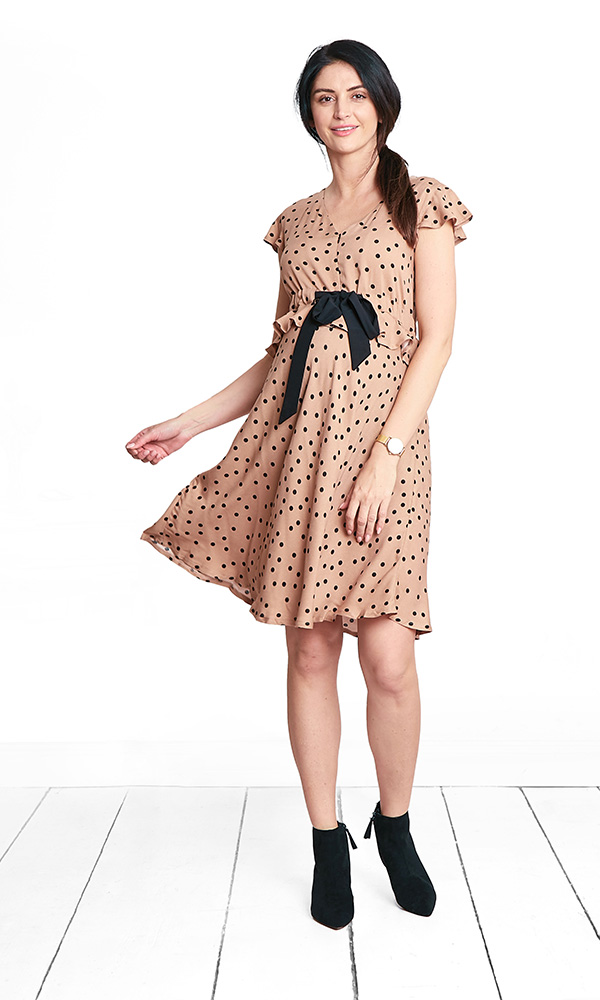 Lady dots dress